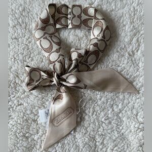 NWT Coach Textured Signature Print Silk Skinny Scarf C2783